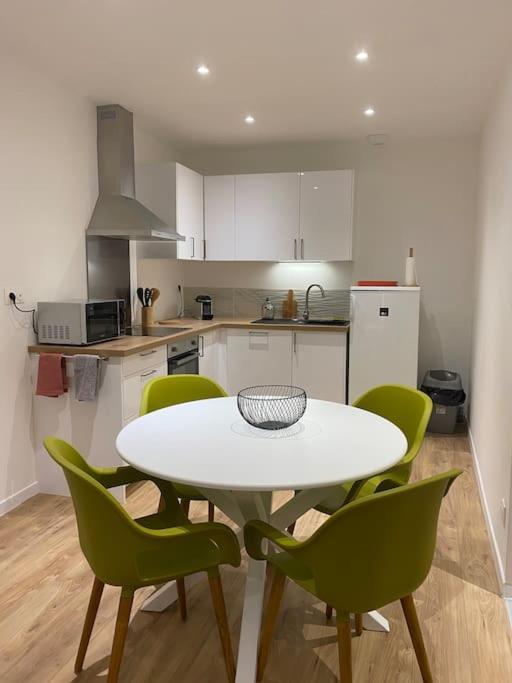 Leslielou T2 Apartment ลาซิโอตาต์ ภายนอก รูปภาพ